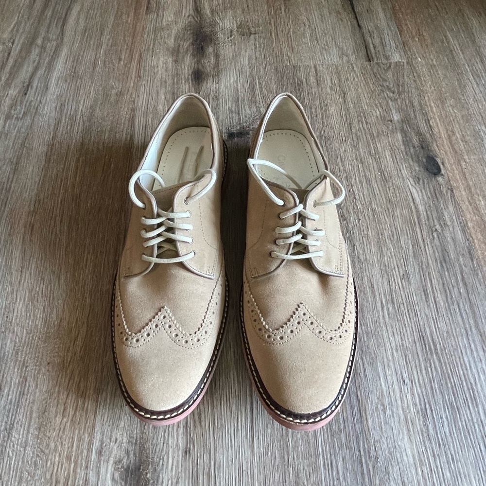 Men Cole Haan Nike Air Tan Suede Oxford.  Size 8.5. In mint condition.